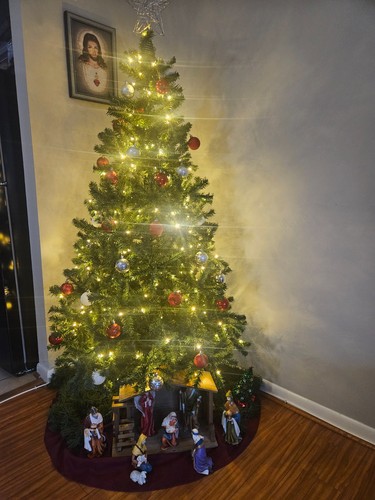 Christmas tree built - -in, lights