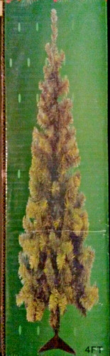 Christmas tree new in - 4',